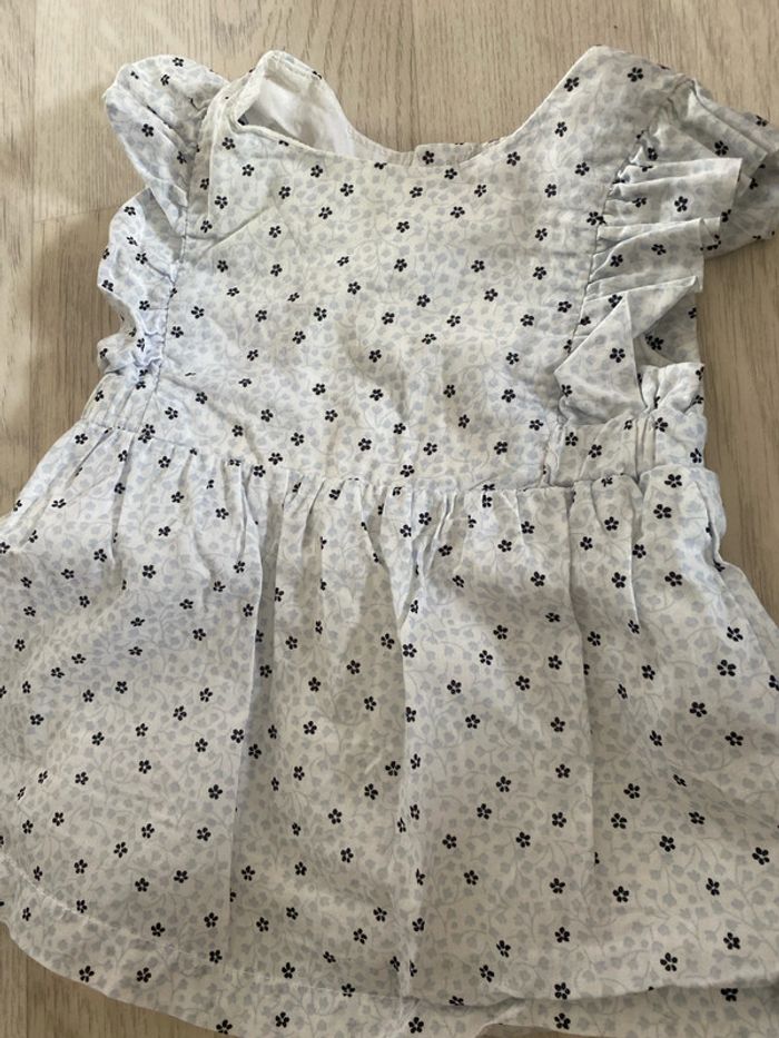 Jolie robe + bloomer 1 mois - photo numéro 4