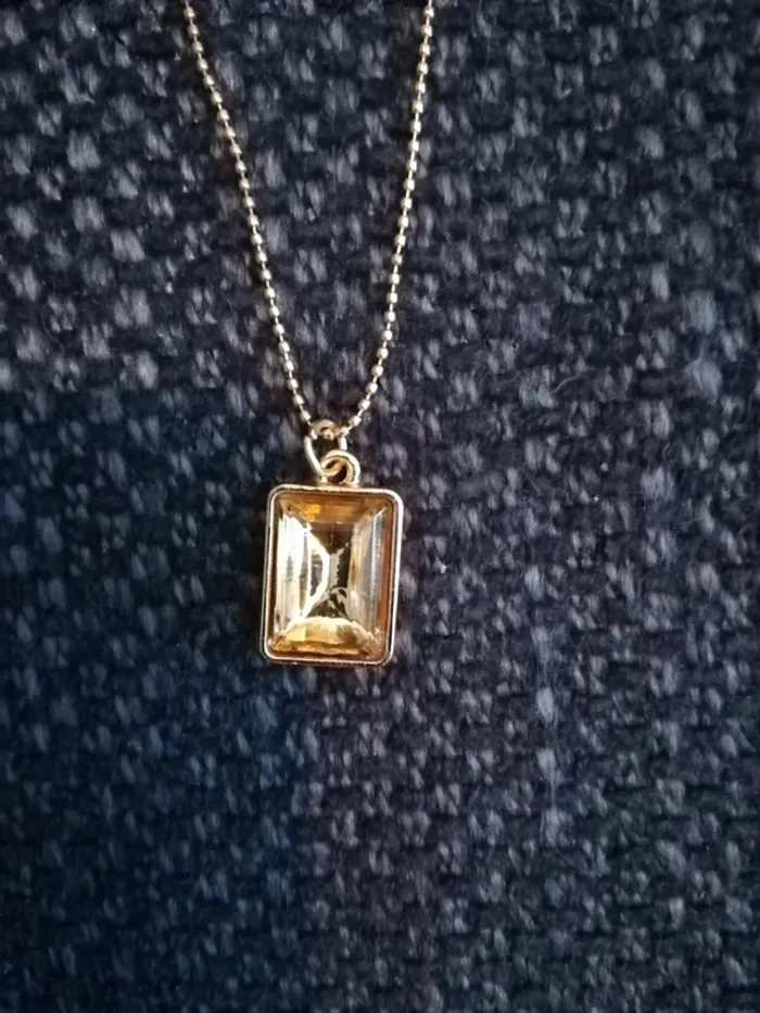 Magnifique collier doré à 4 rangs, Shein, neuf avec étiquette - photo numéro 6