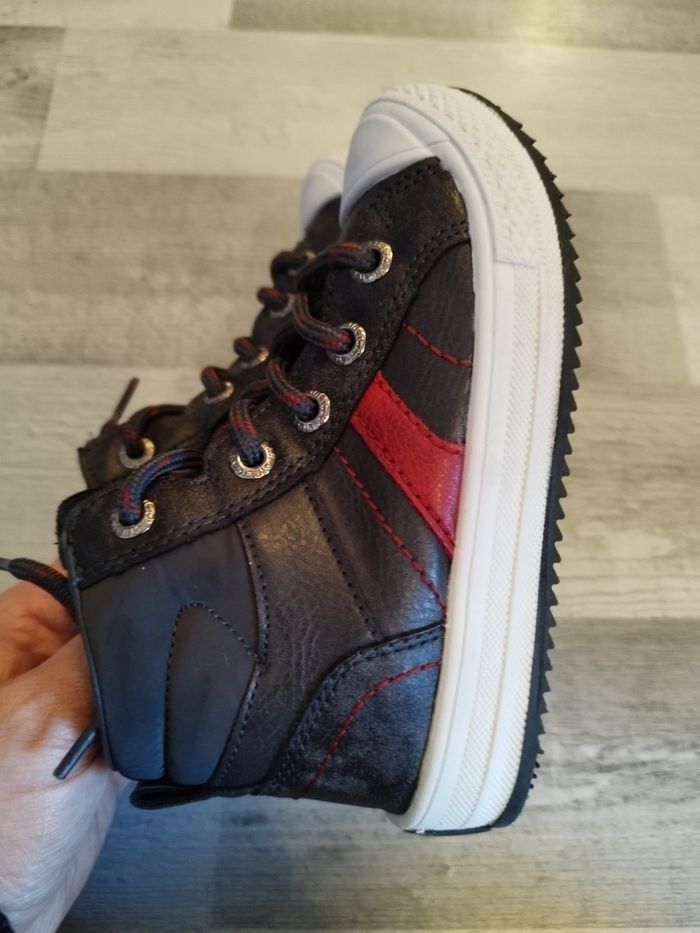 🌀 Chaussures taille 25 - photo numéro 8