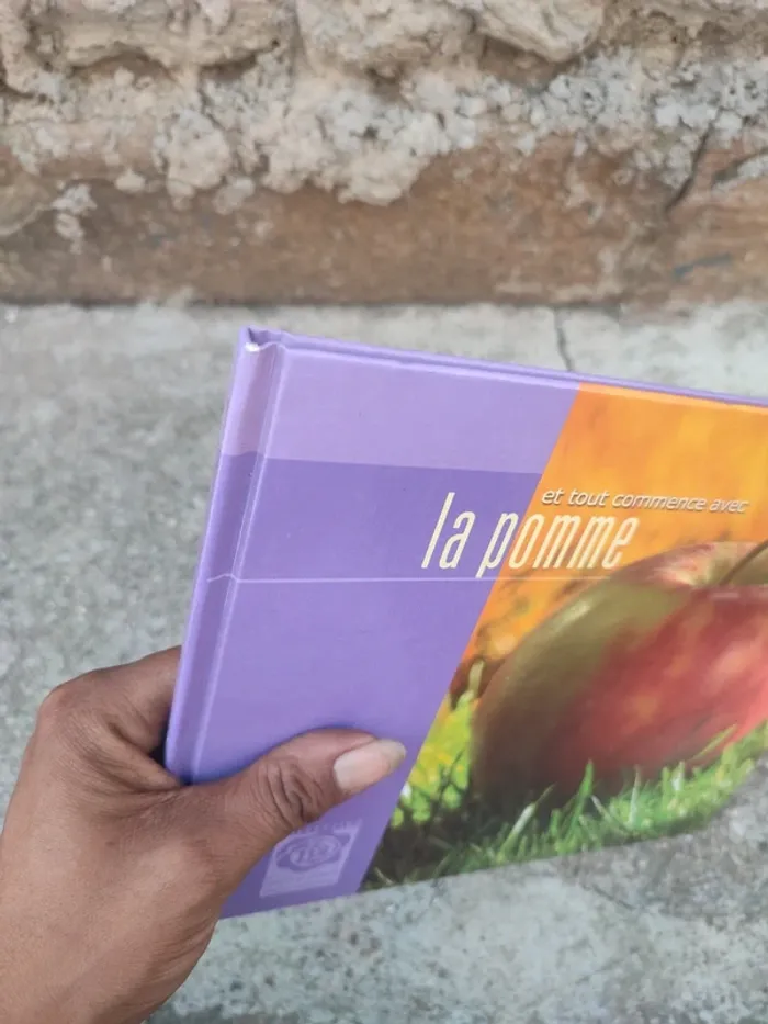 Livre et tout commence avec la pomme - photo numéro 4