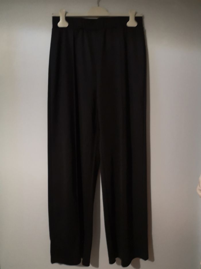 Pantalon femme. Taille L.  Neuf sans étiquette.. - photo numéro 2