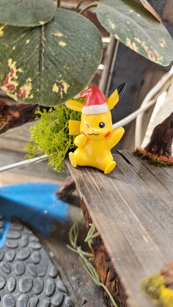 Super figurine Pokemon Nintendo pikachu Noël