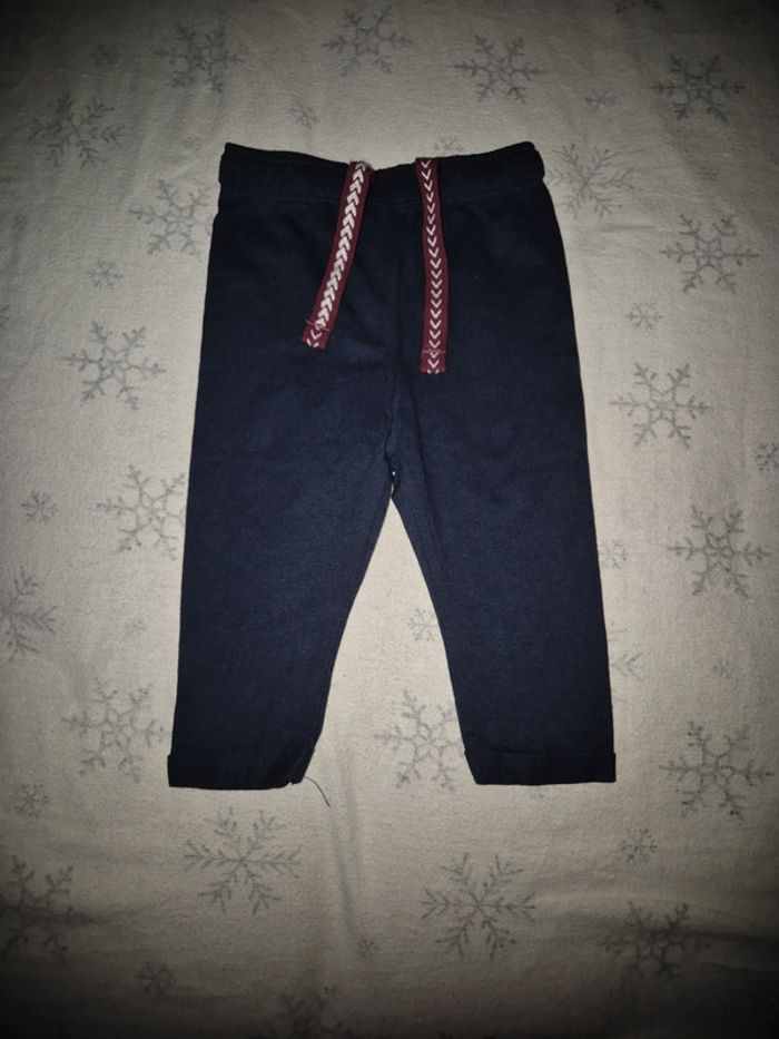 Pantalon léger bleu marine 68 cm