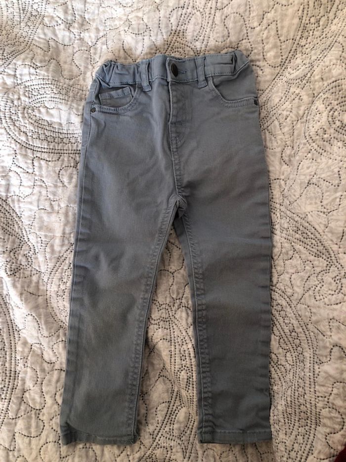 Lot 14 vêtements garçon 2 ans - photo numéro 7