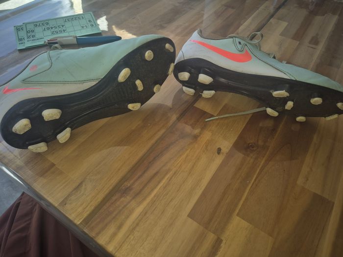 Crampon de foot - photo numéro 2