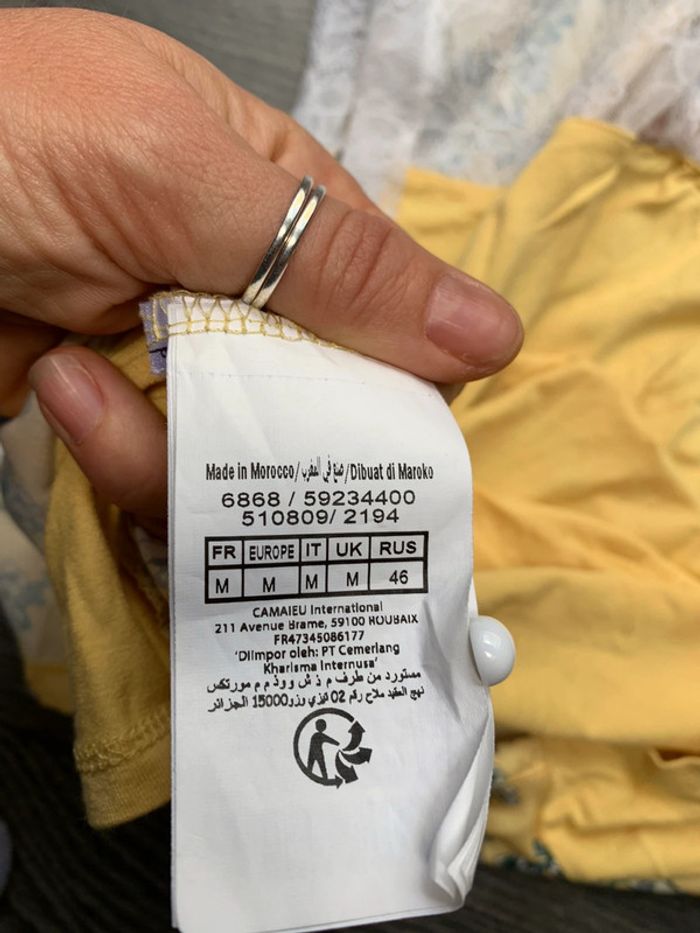 Débardeur jaune avec fleurs - photo numéro 4