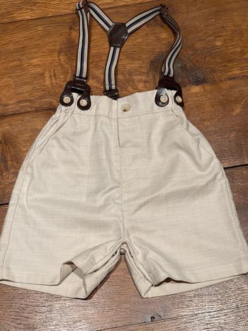 👶 short bébé avec bretelles - Taille 12 mois - neuf 👶