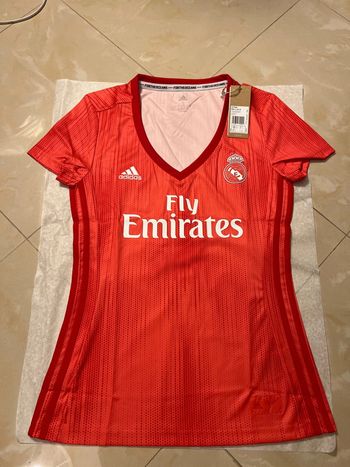 Maillot de foot Adidas équipe Réal Madrid taille S femme authentique neuf
