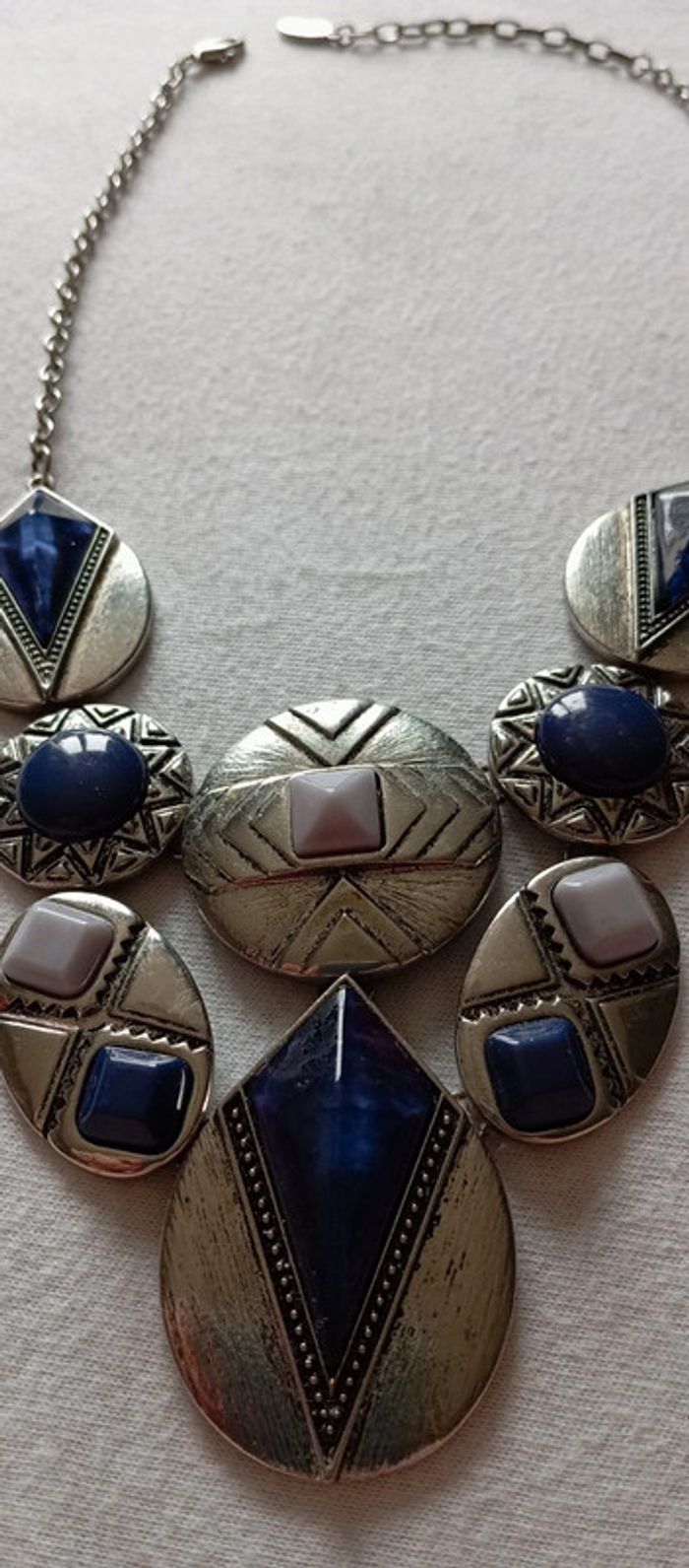 Joli collier métal pierres bleues - photo numéro 3