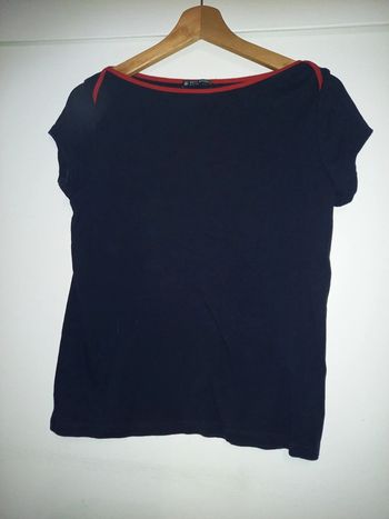 T shirt noir & rouge Petit Bateaux taille 14/ 16 ans