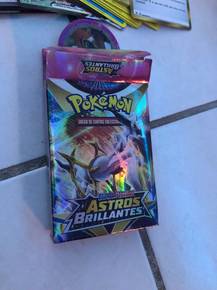 Vieille boite pokemon - photo numéro 4