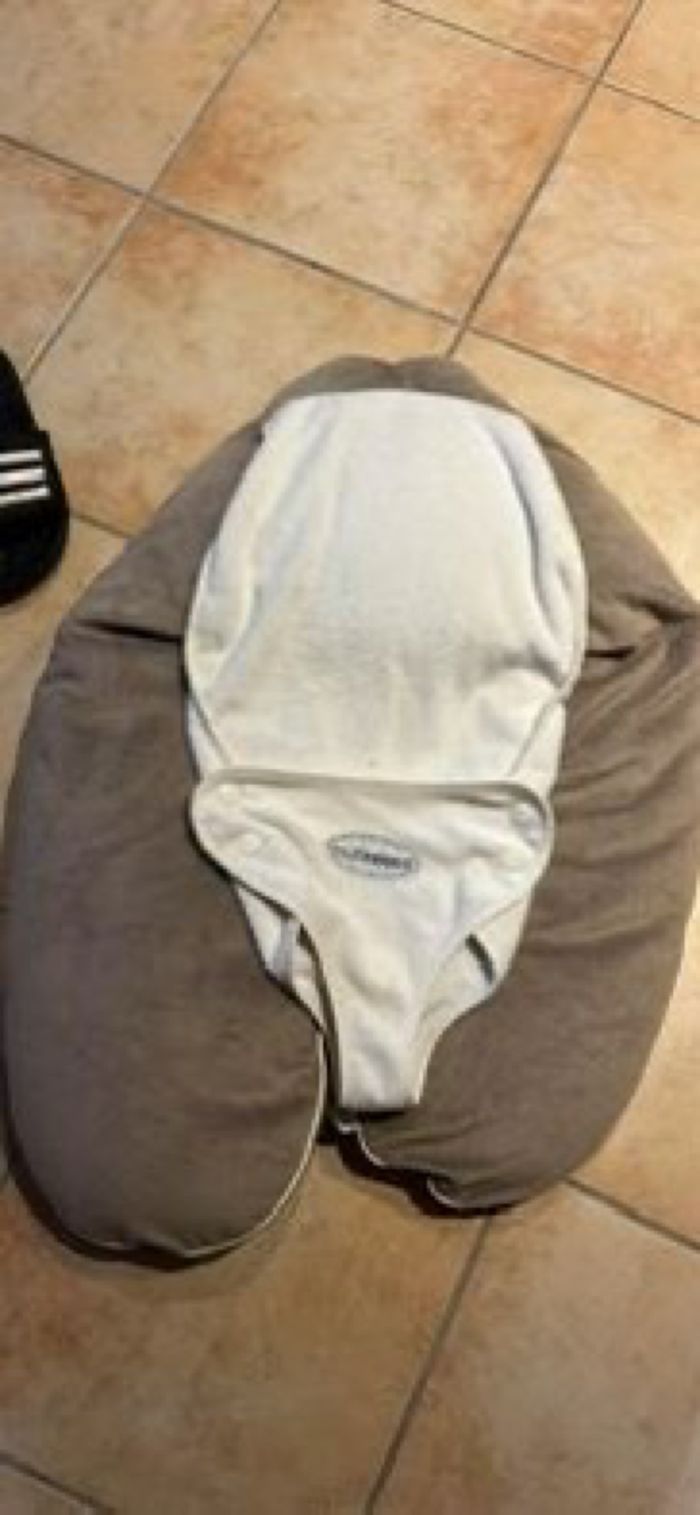 Coussin d’allaitement - photo numéro 4