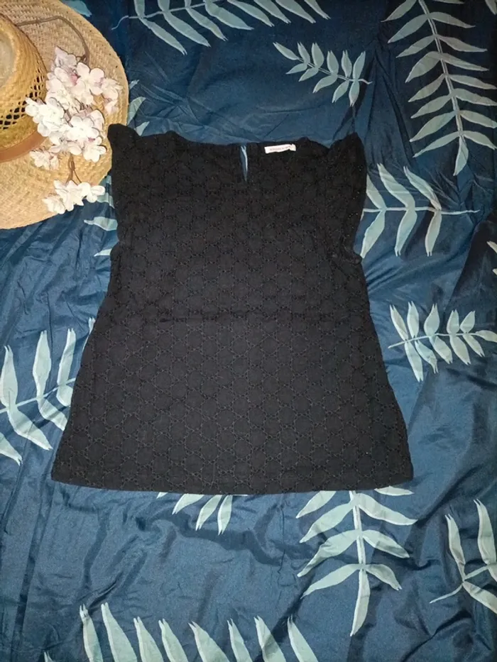 Jolie blouse brodée Monoprix 10 ans - photo numéro 2