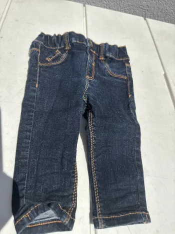 Jeans taille 9 mois 74 cm