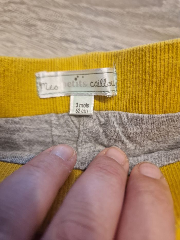 Pantalon 3 mois - photo numéro 2