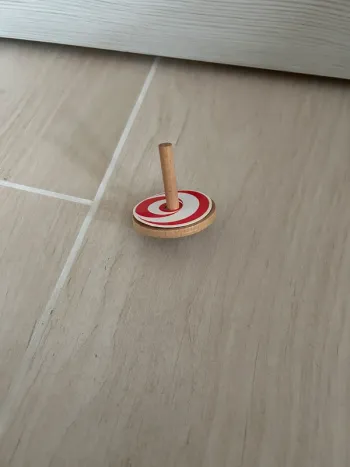 Toupie en bois deux motifs