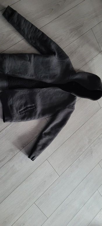 Veste polaire à capuche