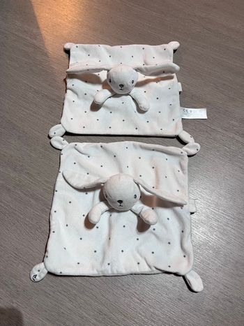 Lot 2 doudous lapin blanc simba toys neufs