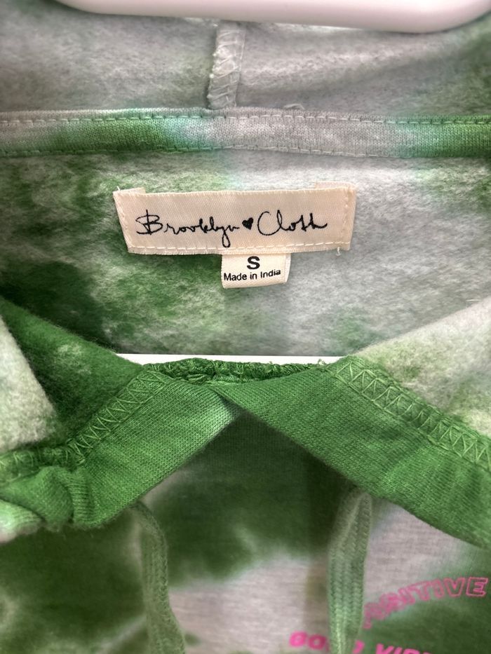 Sweet à capuche. - photo numéro 3