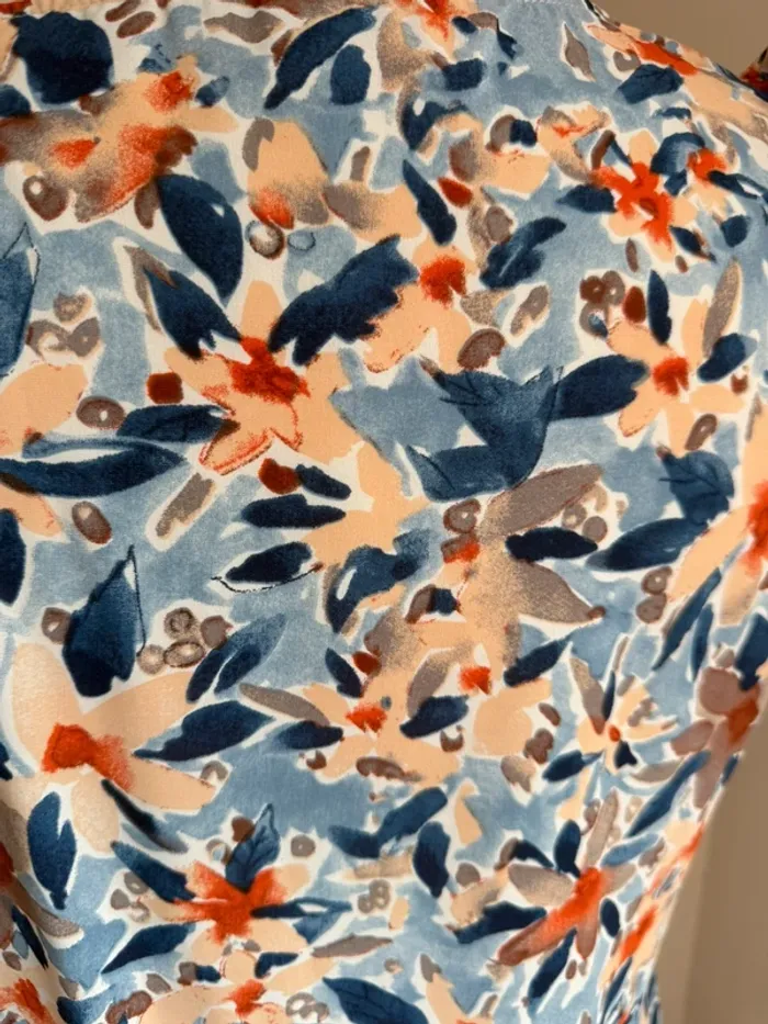 Superbe Blouse fleurie fluide neuve akoz 40 L - photo numéro 5