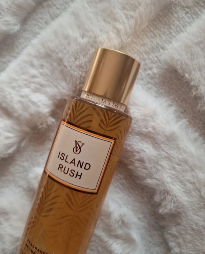 Brume parfumée Victoria Secret Island Rush - photo numéro 2