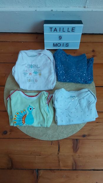 Bodies manches longues fille taille 9 mois
