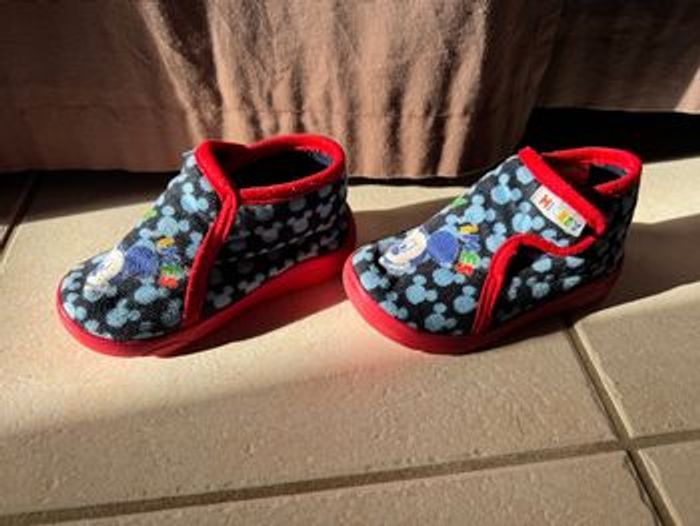 Chaussons Mickey - photo numéro 2