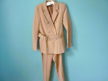 Ensemble tailleur femme XS S jennyfer beige veste costume + pantalon TBE
