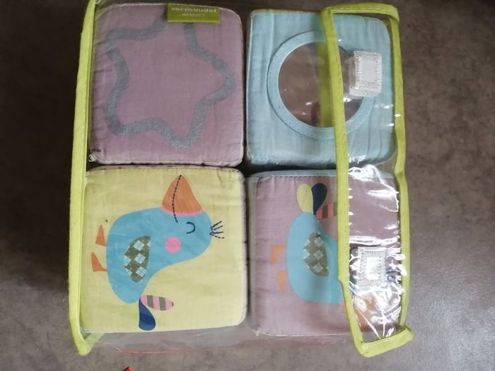 Divers jeux d'éveil