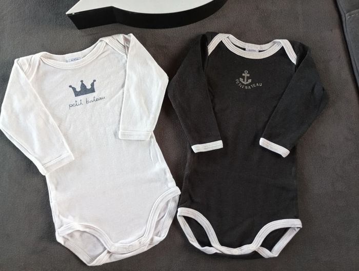 Lot de 2 bodies manches longues Mixte 6 mois couronne ancre Petit bateau 100% coton - photo numéro 2