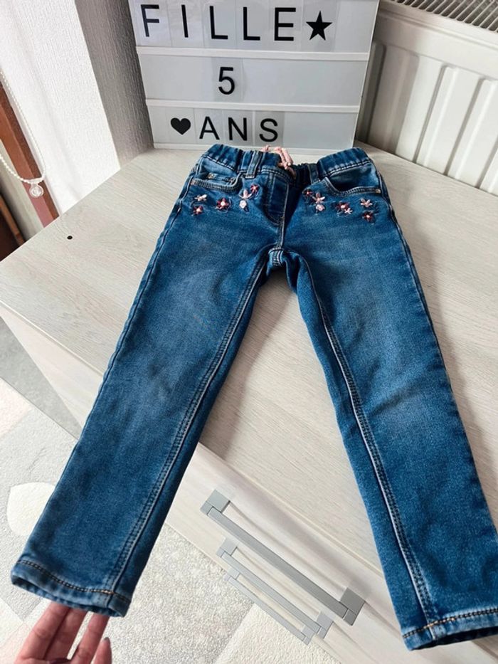 Jeans doublé chaud C&A 5 ans comme neuf