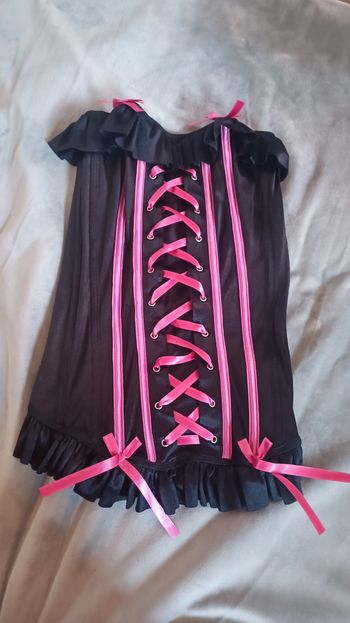 Bustier noir et rose