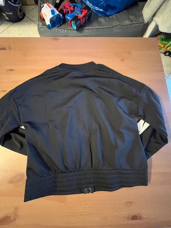 NEUF!!!! (non portés) 🥰😍🤩SUPERBE survêtement MIXTE 8 ans NIKE (prix ferme)⚘️⚘️🤩🤩 - photo numéro 4