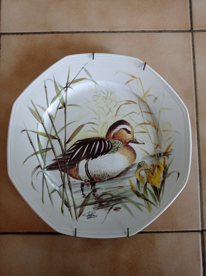 Assiette murale "Canard" Porcelaine de Sologne