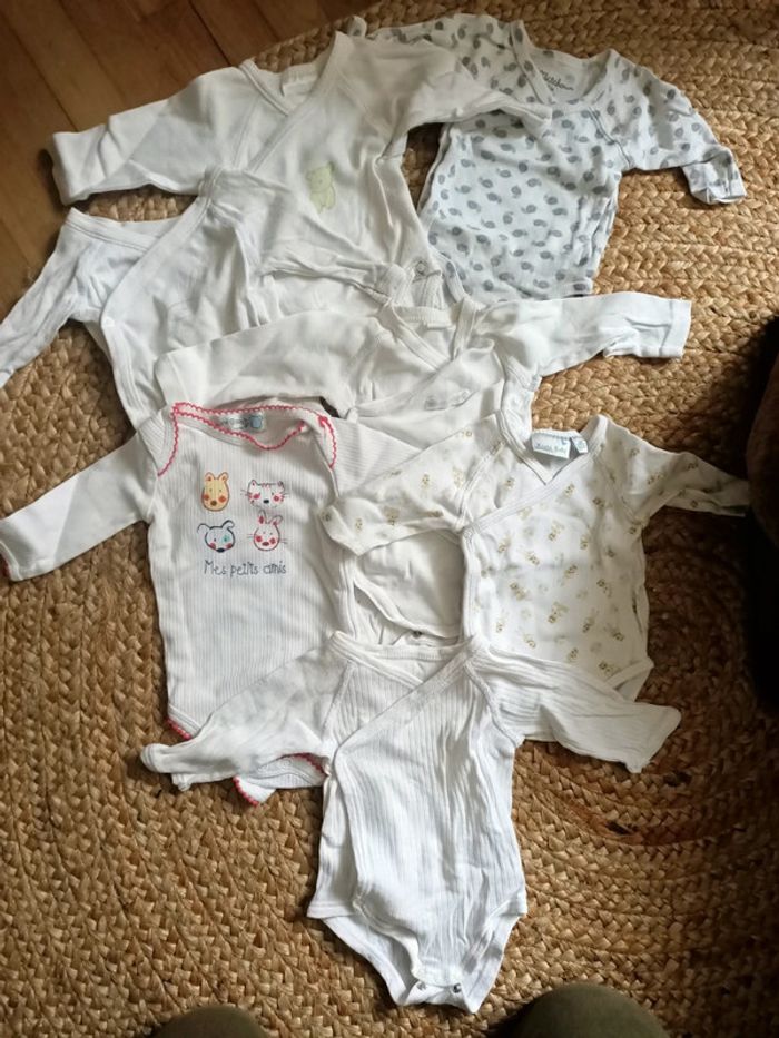 Lot bodys manches longues naissance - photo numéro 3
