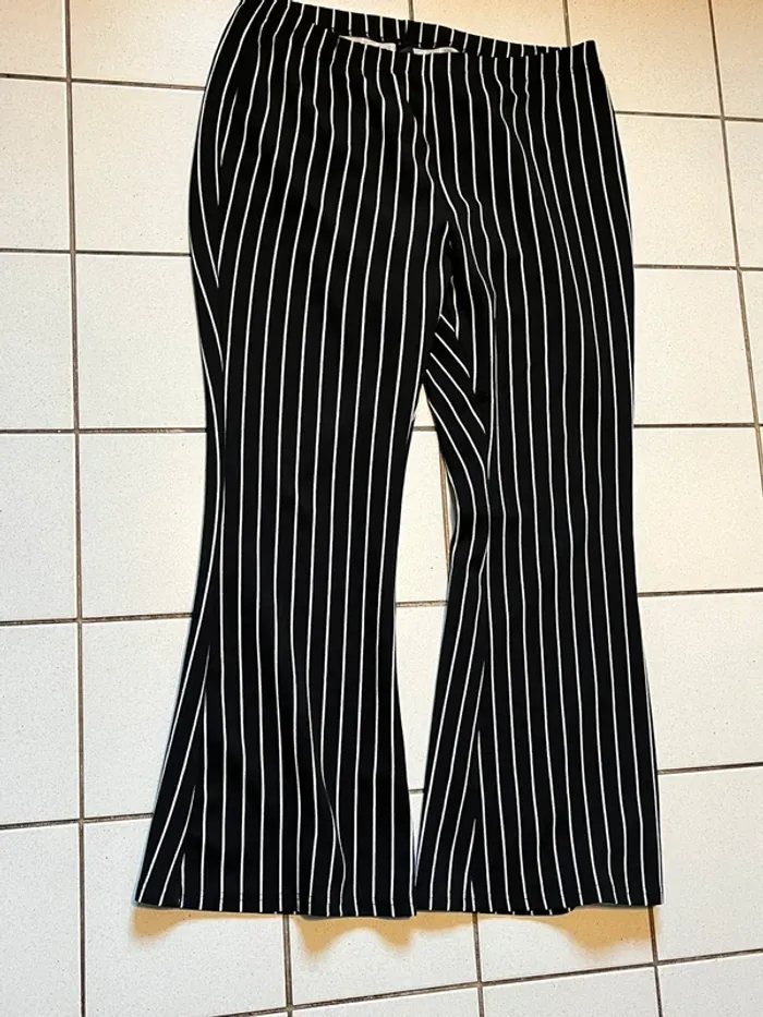 Pantalon évasé