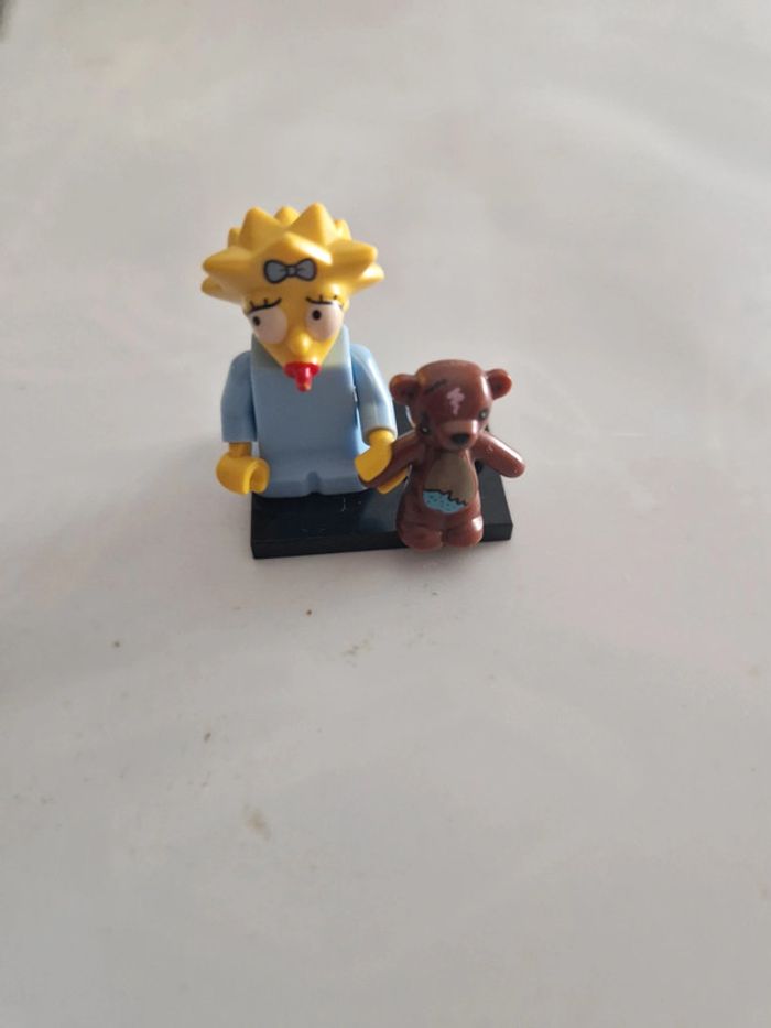 Figurine lego série s , Maggie Simpsons