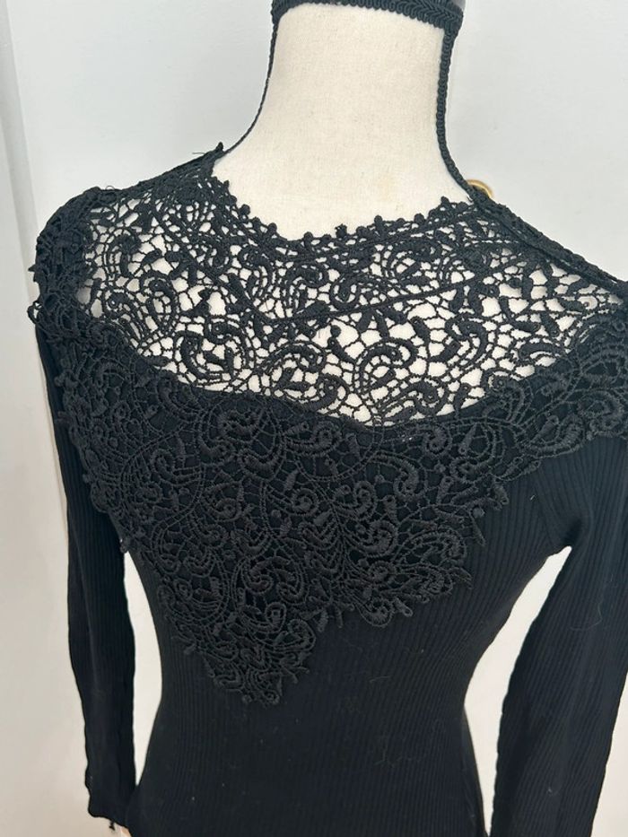 Top manches longues noir avec broderie - taille 38 en coton - photo numéro 4
