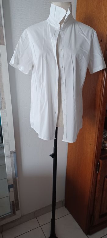 Très belle chemise manches courtes femme T 46