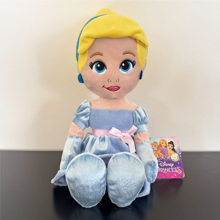 Cendrillon Peluche Disney Princess Cinderella 30cm
