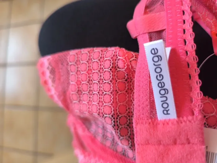 Joli soutien gorge dentelle corail - photo numéro 9