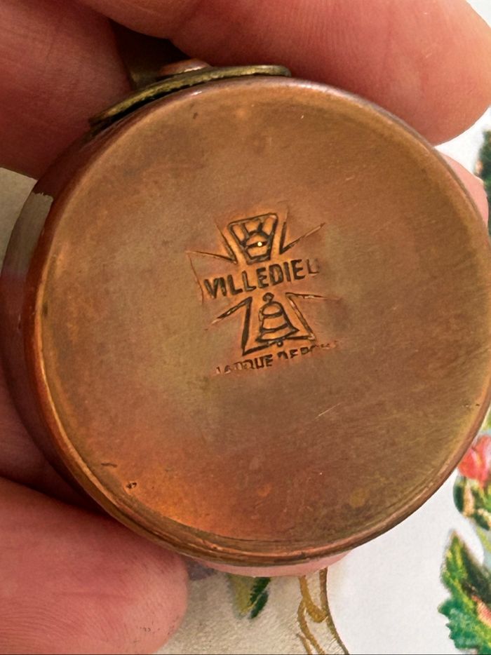 Batterie de casseroles en cuivre Villedieu pour maison de poupée - photo numéro 2