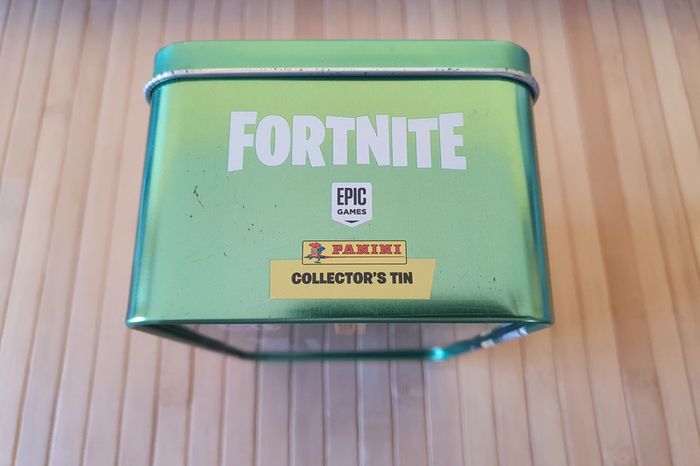 Boîte métal Panini "Fortnite" - photo numéro 5
