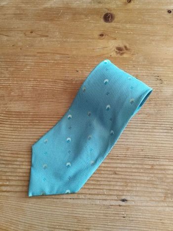 Élégante Cravate Fine en Soie à Motifs Bleus - Parfaite pour Chaque Occasion!