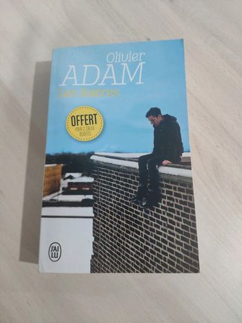 Livre poche Les lisières Adam Olivier