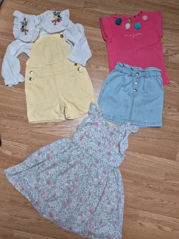 Lot fille 4 ans