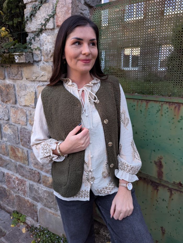 Gilet sans manche Quimper moumoute kaki
Taille unique