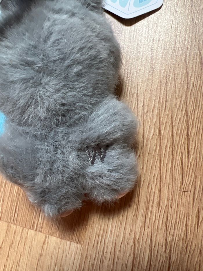 Labubu Pin for Love W - photo numéro 4