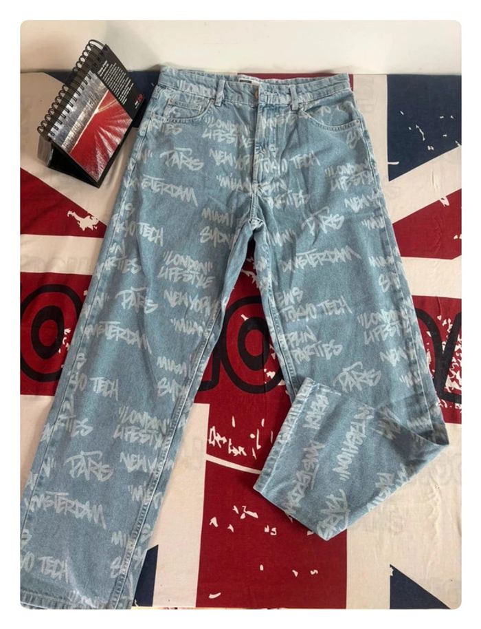 Pantalon Bershka bleu clair motif ville taille S - photo numéro 8