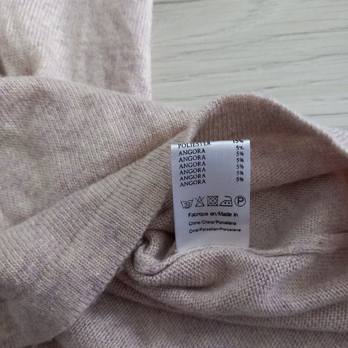 Pull avec col en V femme motif coeur beige taille S - photo numéro 7